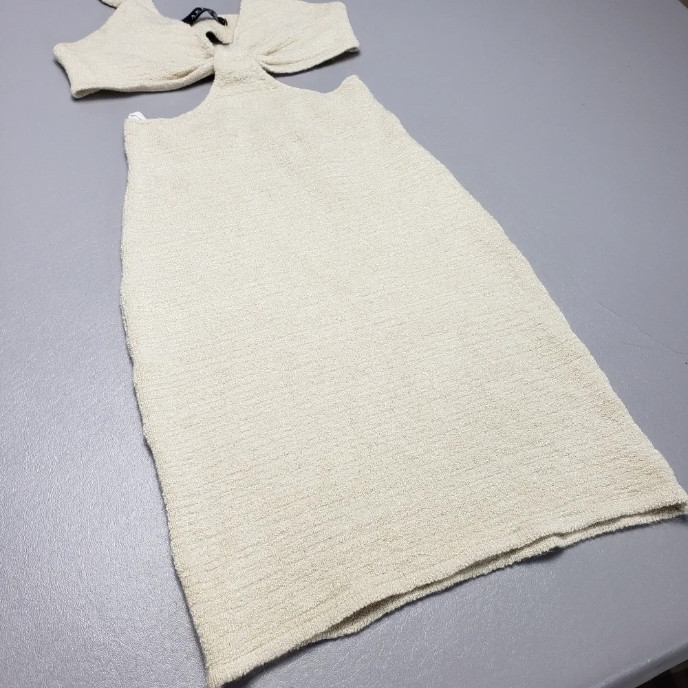 Akira open side's cream mini dress women's size small